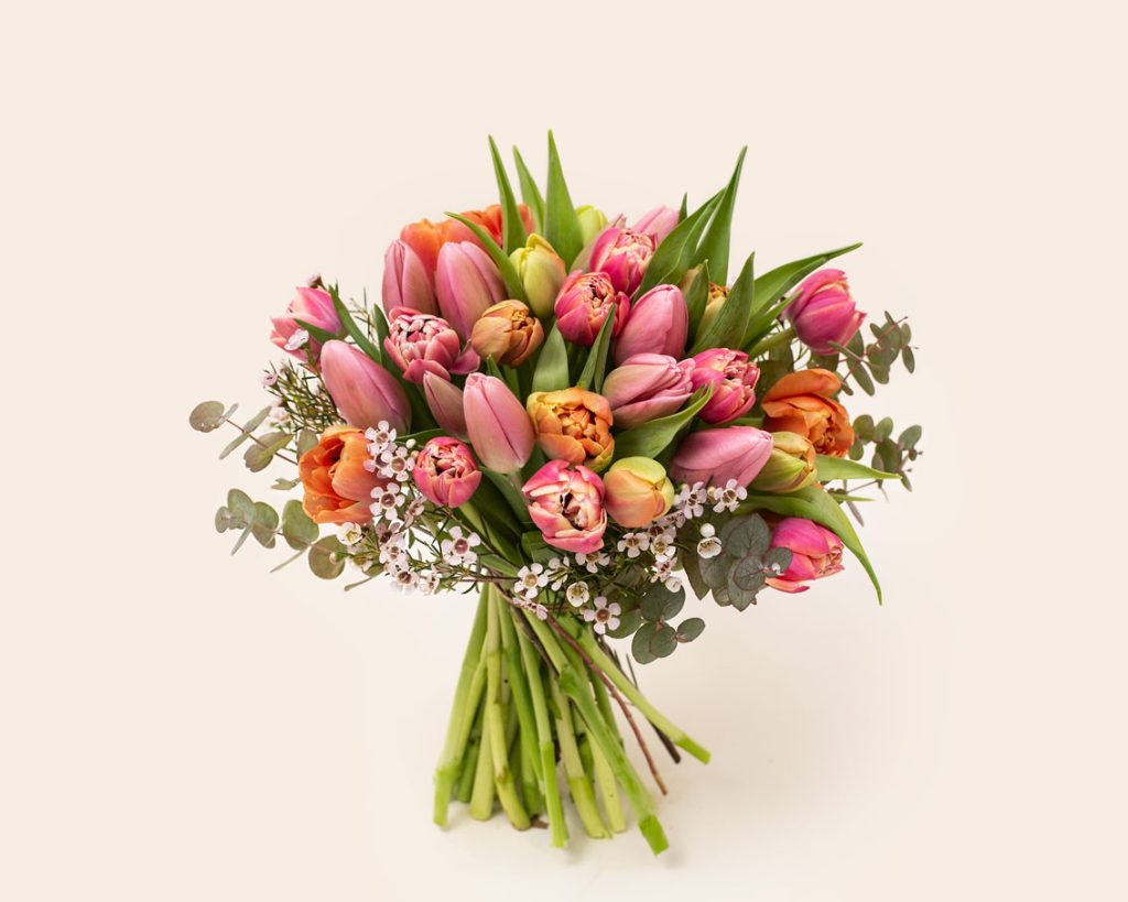 Bouquet of tulips in varied shades